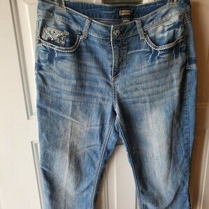 Women's Hannah Rhinestone pocket jean capris - Plus Size 16 - Used